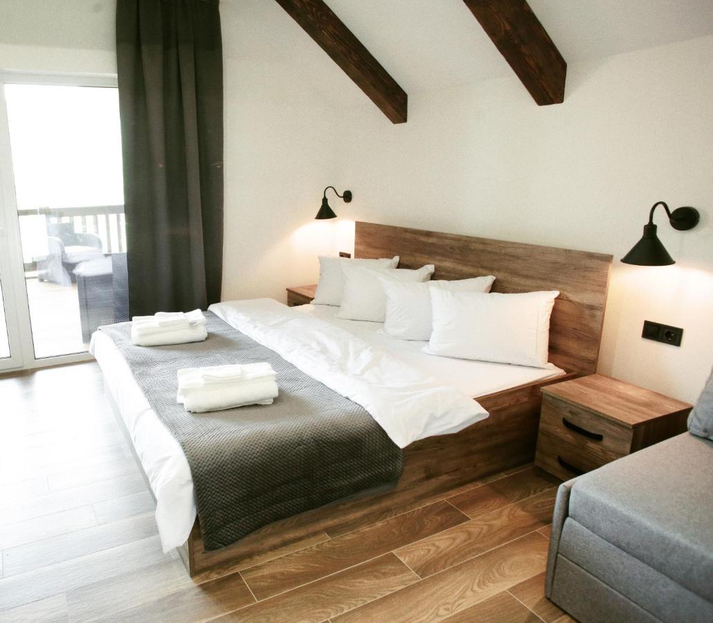 Saliuk Lodge โซโลไชน์ ภายนอก รูปภาพ